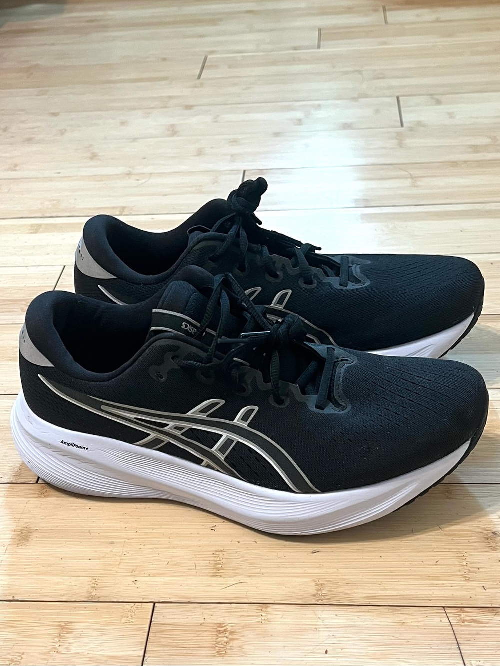 ASICS Men’s 11.5 Gel Excite 11 Running Shoe - Black Hardly Worn - Picture 1 of 6